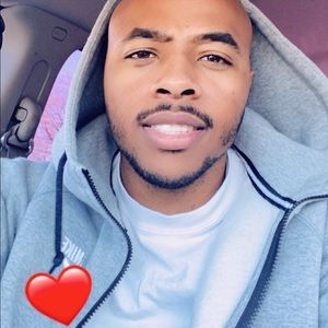 Meet your Posher, Lawrence